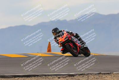 media/Sep-11-2022-SoCal Trackdays (Sun) [[81b7e951af]]/Turn 9 (930am)/